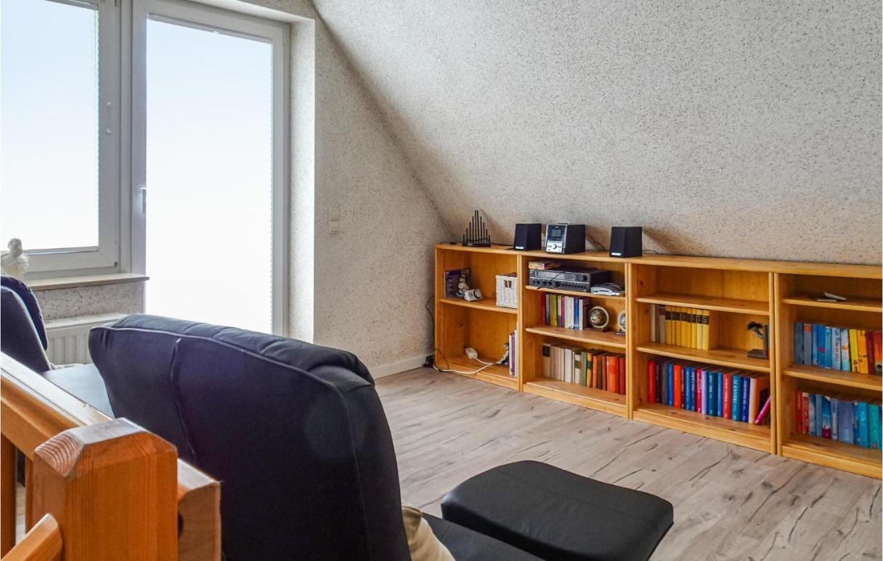 3 Bedroom Nice Home In Pinnow Ot Godern Экстерьер фото