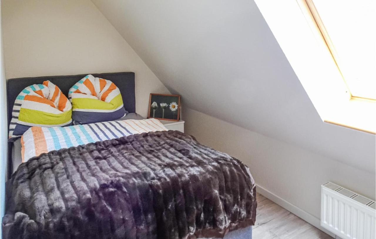 3 Bedroom Nice Home In Pinnow Ot Godern Экстерьер фото