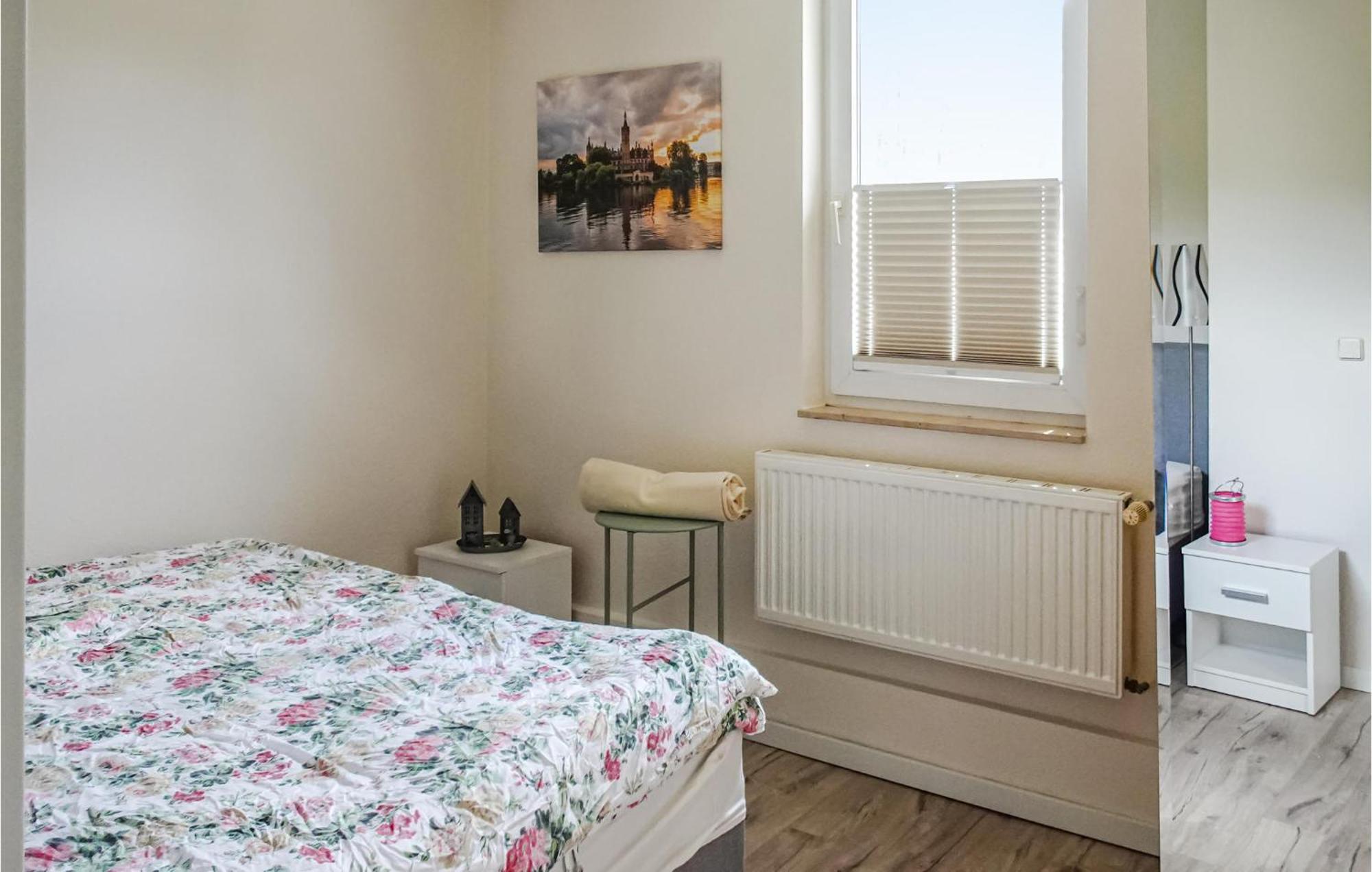 3 Bedroom Nice Home In Pinnow Ot Godern Экстерьер фото